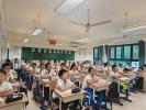 图片4  认真听讲座